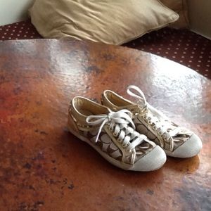 COACH Tennis Shoes Size 7
