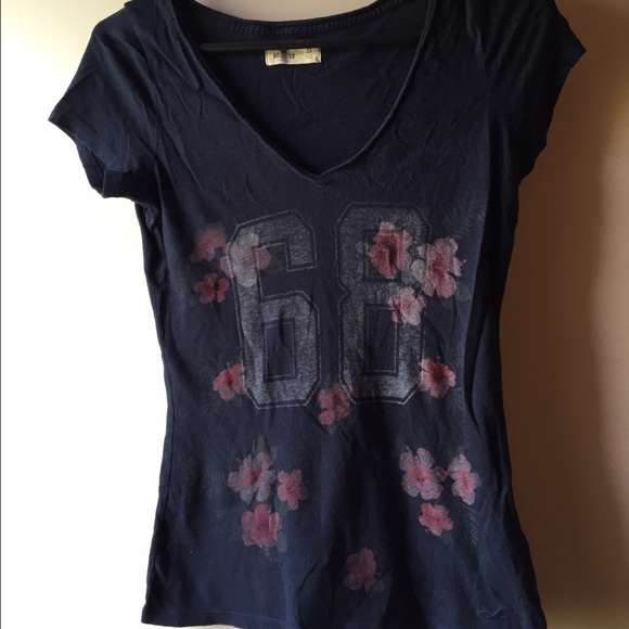 Hollister shirt - Picture 1 of 1