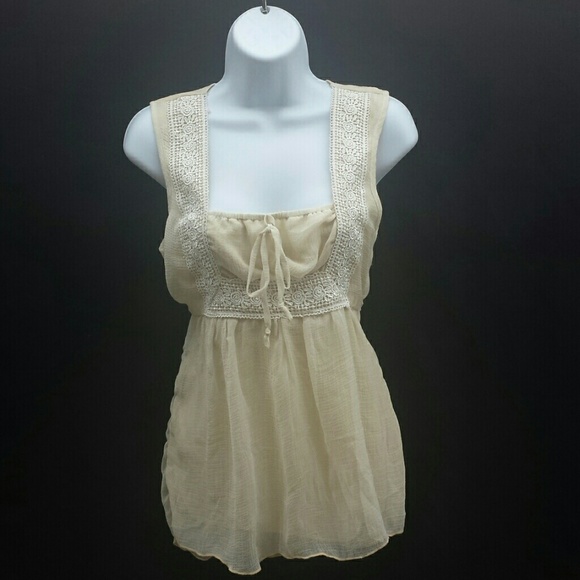 Creme color shirt size M