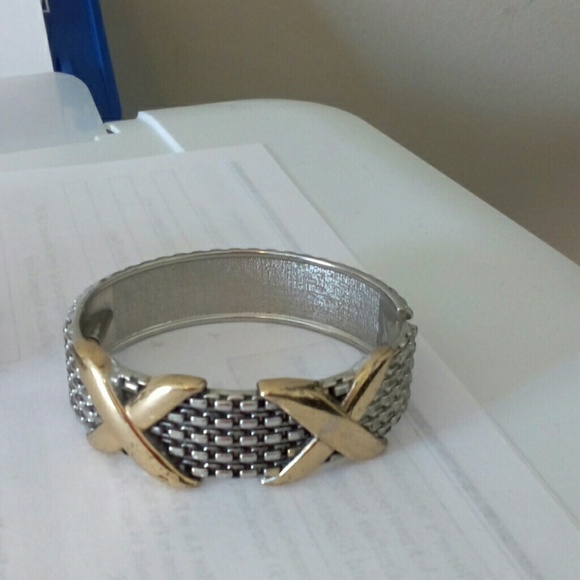Bracelets - Picture 4 of 4