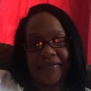 Meet your Posher, Niambi