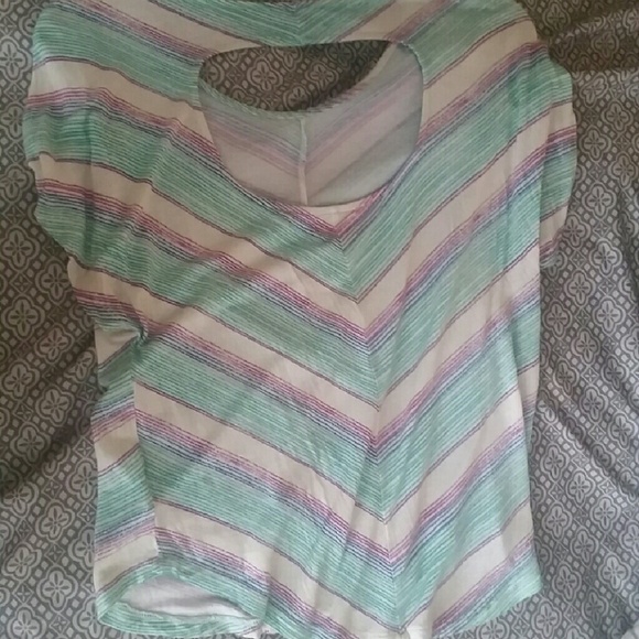 Keyhole back striped tee - Picture 2 of 2