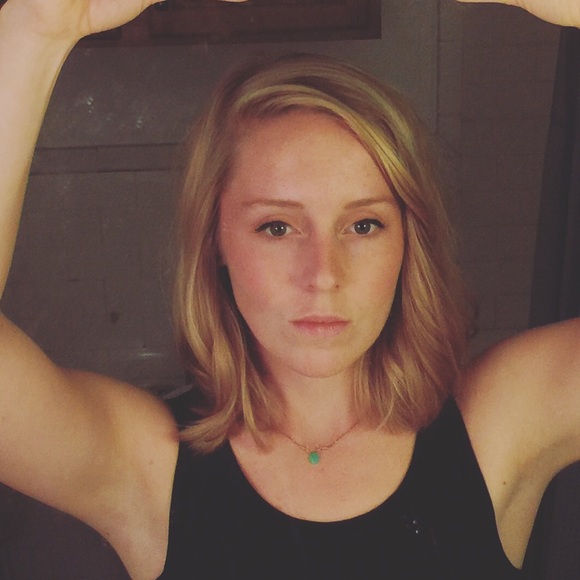 Meet your Posher, Emily