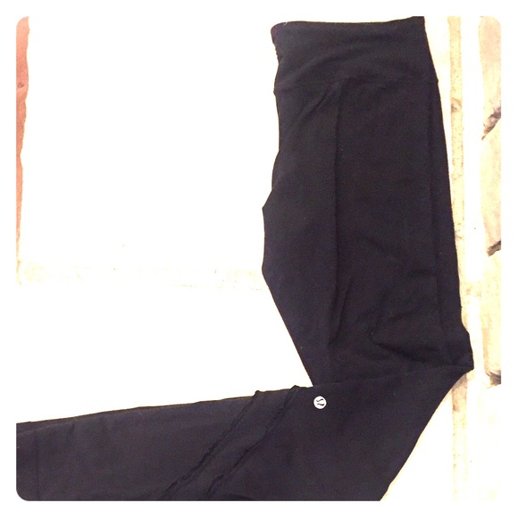 Lululemon Black Ankle length leggings