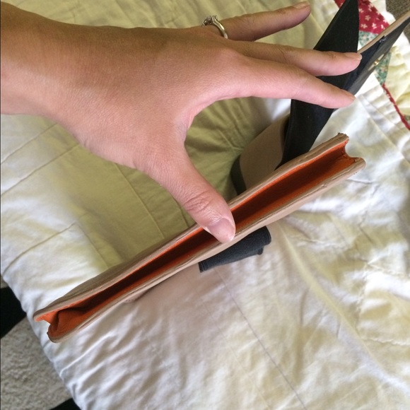 ASOS envelope clutch. - Picture 4 of 4