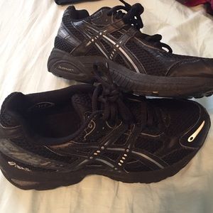 Asics GT-2110 Shoes!
