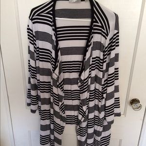 Avenue striped cardigan size 22/24
