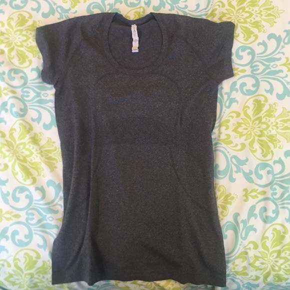 Lululemon top