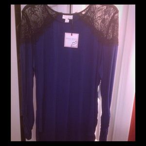 NWT Bisou Bisou Blue long sleeve top with lace