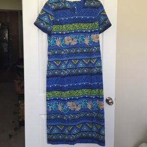 Long dress with V-neck