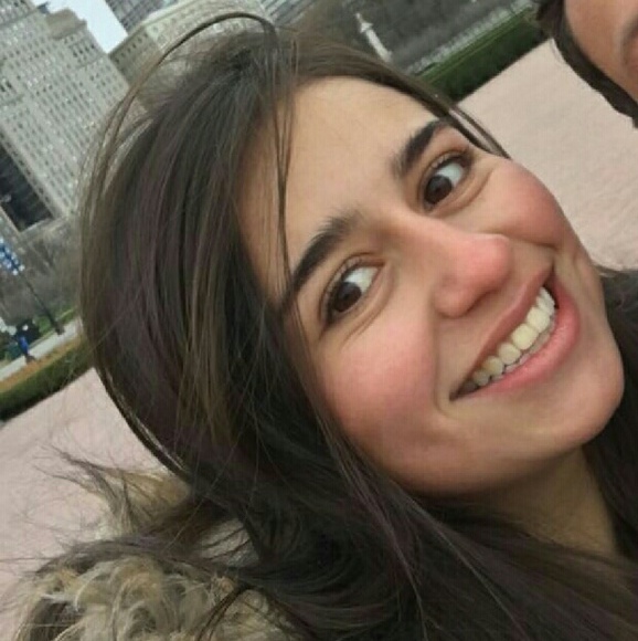 Meet your Posher, Aida - Picture 1 of 1