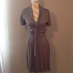 All in the details green dress