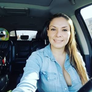 Meet your Posher, Lina