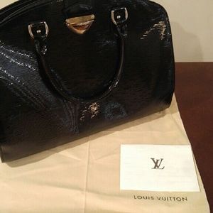 Pont-Neuf Gm Epi LOUIS VUITTON BAG