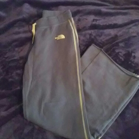 The North face sweatpants