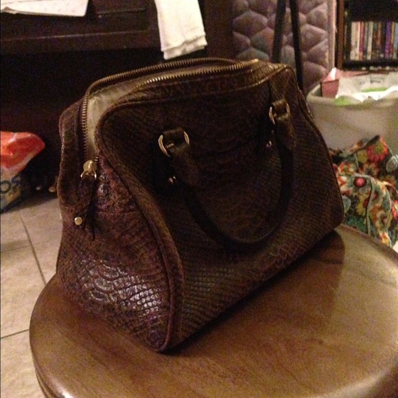 Michael Kors snakeskin purse😍😍😍 - Picture 2 of 3