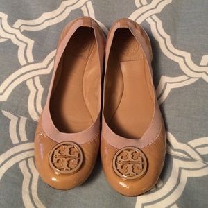 Tory Burch Caroline patent flat size 8!