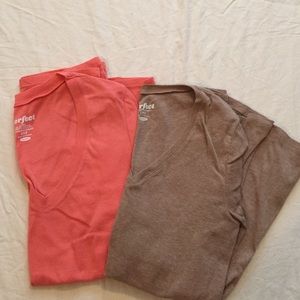 Set of TWO long sleeve v-necks