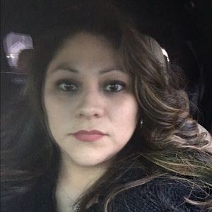 Meet your Posher, Mireya