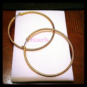Mark sophistique hoop earrings