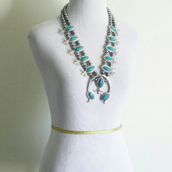 Stun Em squash blossom style statement necklace - Picture 2 of 4