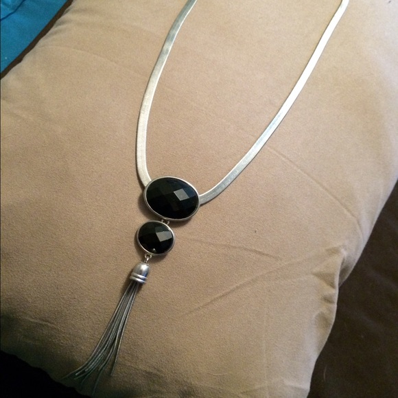 Stunning Black/Silver Necklace