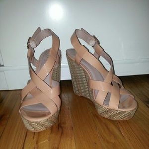 Vince Camuto size 9.5 Hattie Sandal