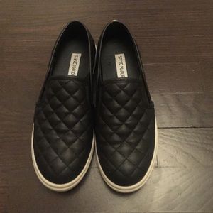 Steven madden black shoes