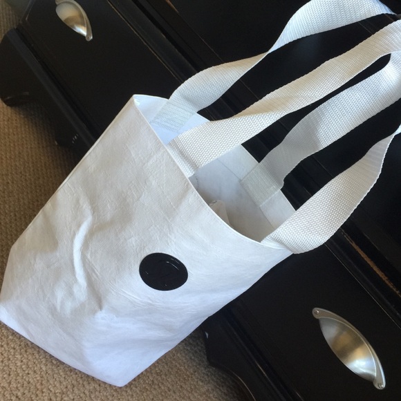 Lululemon Small Bag - Picture 3 of 3