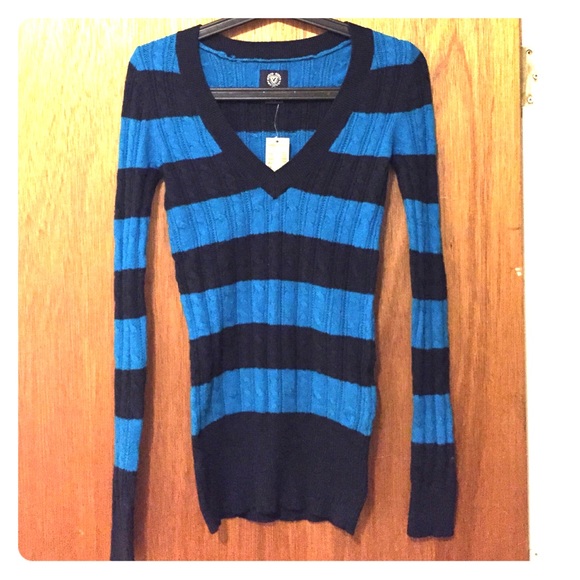 AEO striped v-neck sweater