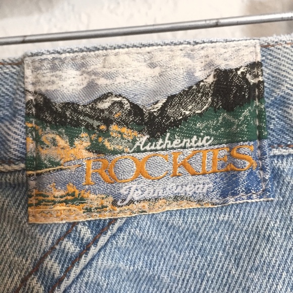 🚫SOLD🚫Vintage High Waisted Rockies Jeans - Picture 3 of 4