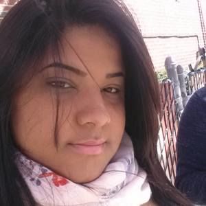 Meet your Posher, Ginie