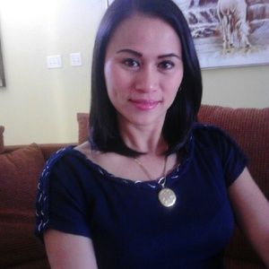 Meet your Posher, Adelina