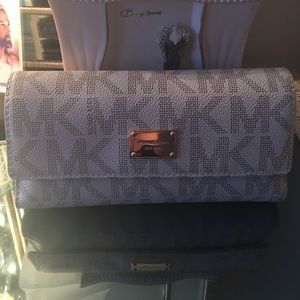 Michael Kors wallet