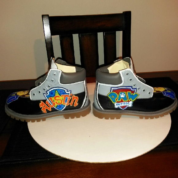 Shoes - Picture 2 of 2