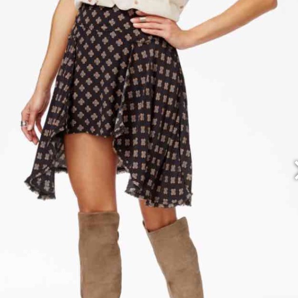 Free People skirt. Sz 2. NWT - Picture 2 of 3