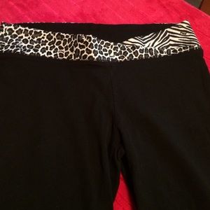 P!nk yoga capris