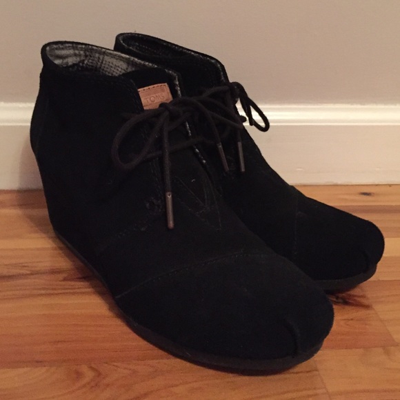 Toms Suede Desert Wedge