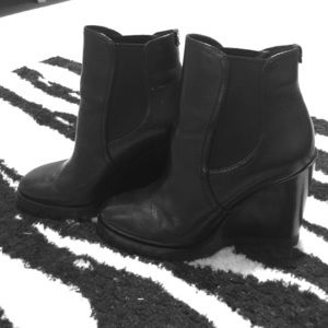 Michael Kors Thea Wedge
