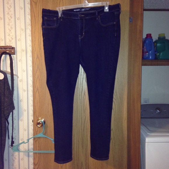 Old Navy Curvy profile skinny jeans