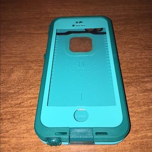 iPhone 5/5s Lifeproof case