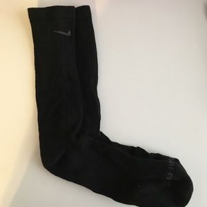 NEW 2 pairs of Nike dry fit long socks
