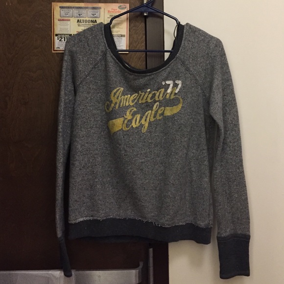 American Eagle sweater