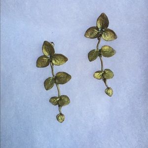 Green silver leaf earrings