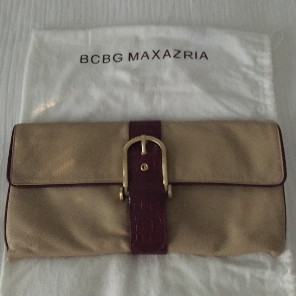 BCBG Clutch - Picture 1 of 3