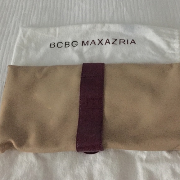 BCBG Clutch - Picture 3 of 3