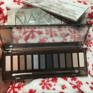 Naked Smoky Flash Sale