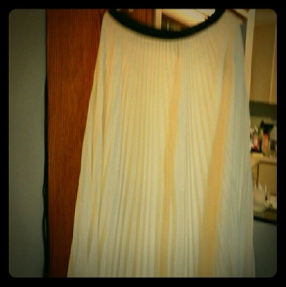 Skirt - Picture 1 of 1