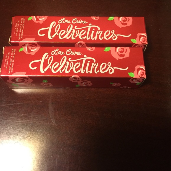 Lime crime Velvetines
