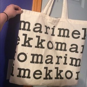 Tote bag